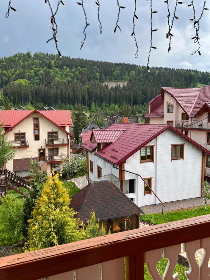 Sadyba U Halyny Sunrise Boekovel Buitenkant foto